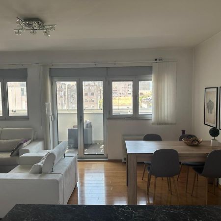 Luxury Aparment Blossom Mostar Eksteriør billede